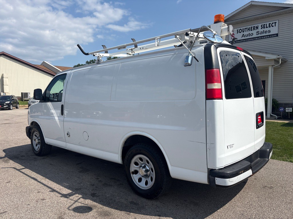 2013 Chevrolet Express Image 8