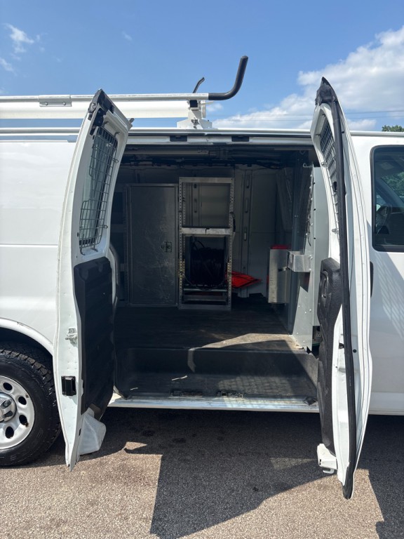 2013 Chevrolet Express Image 11