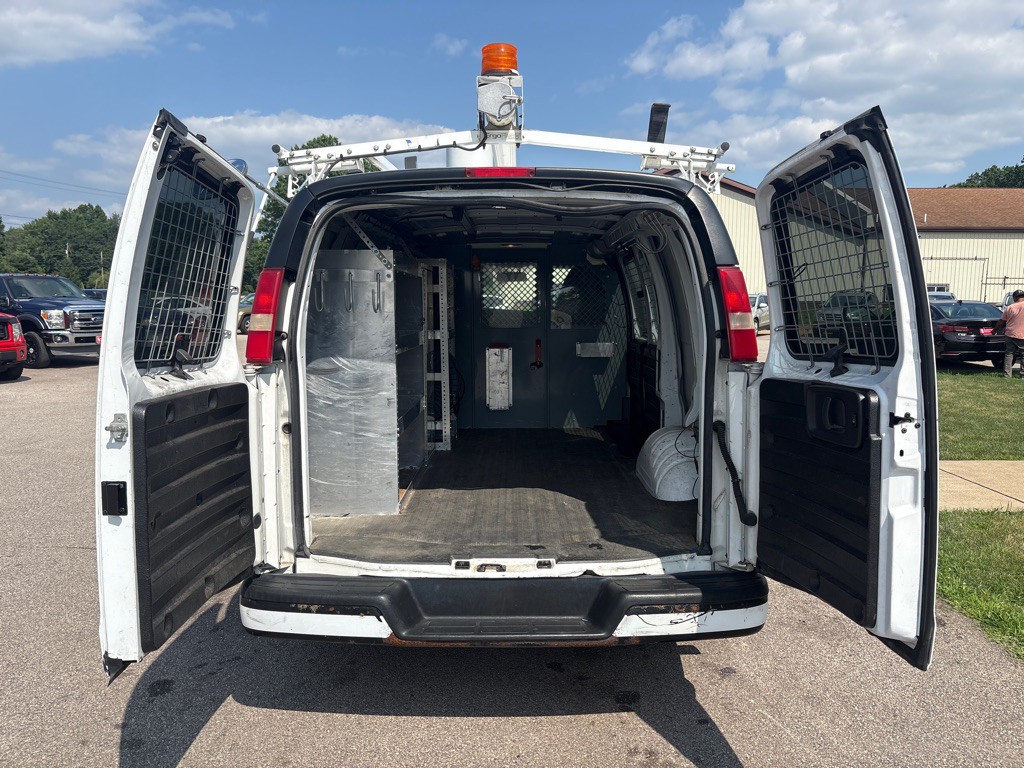 2013 Chevrolet Express Image 13