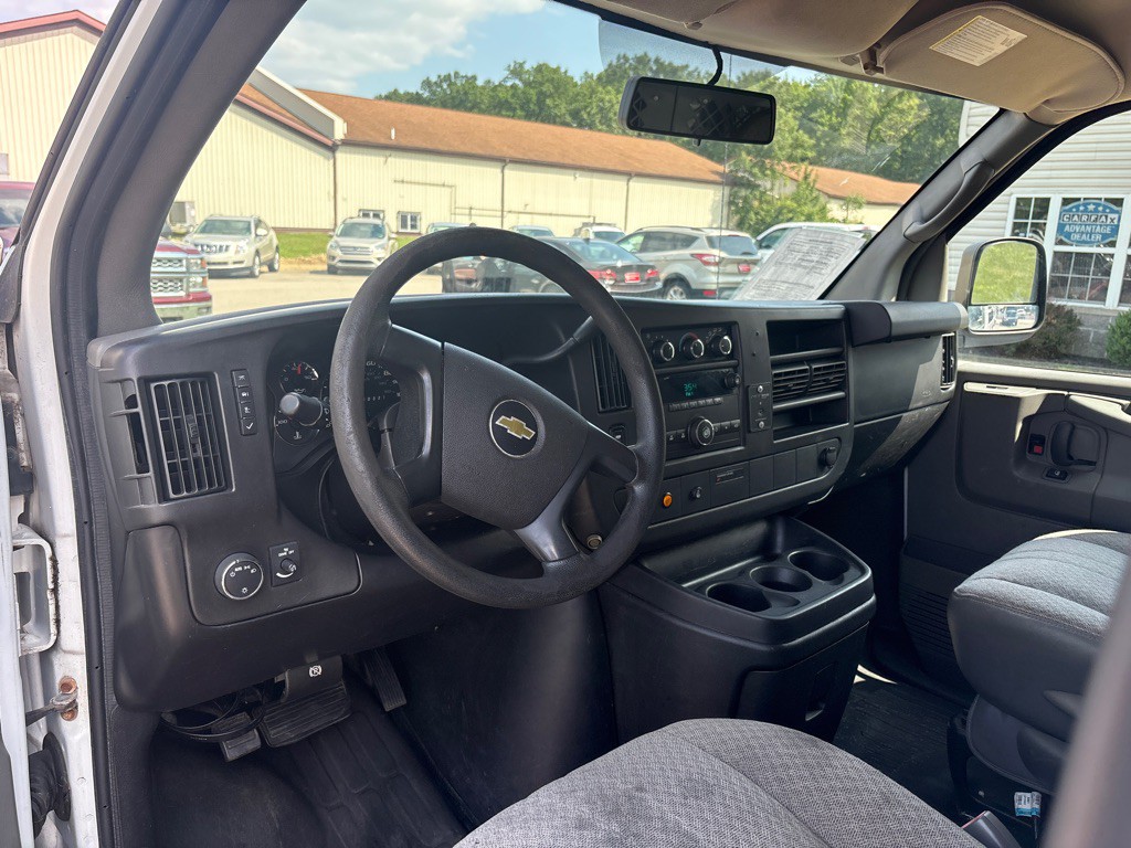 2013 Chevrolet Express Image 14