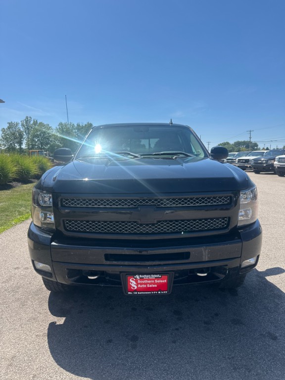 2011 Chevrolet Silverado 1500 Image 3