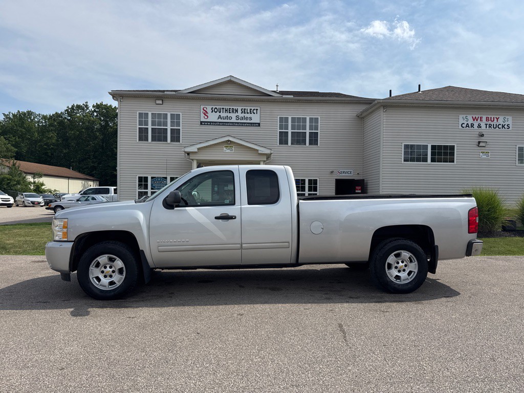2011 Chevrolet Silverado 1500 Image 1