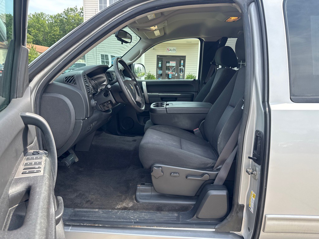 2011 Chevrolet Silverado 1500 Image 11