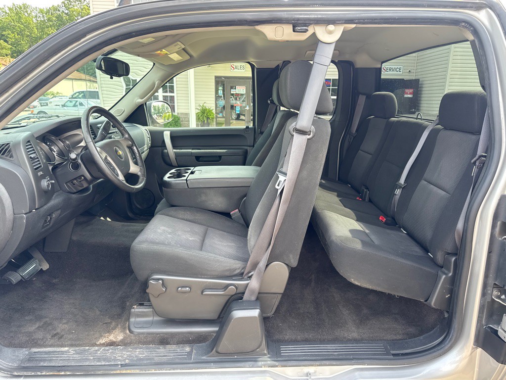 2011 Chevrolet Silverado 1500 Image 12
