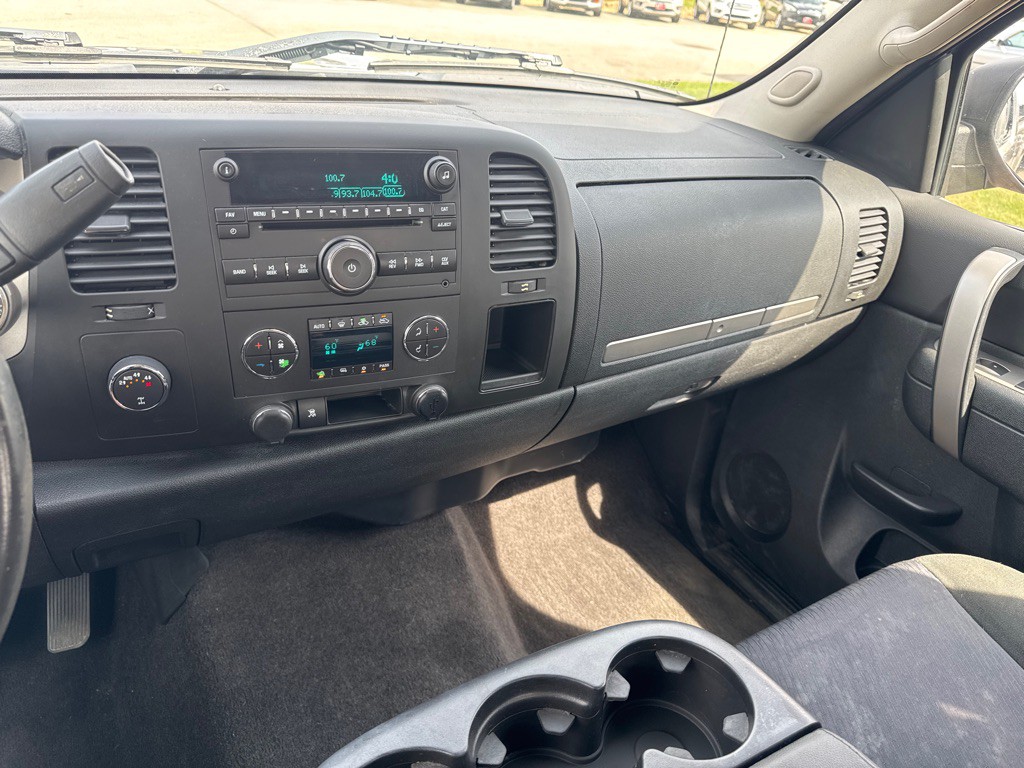 2011 Chevrolet Silverado 1500 Image 16