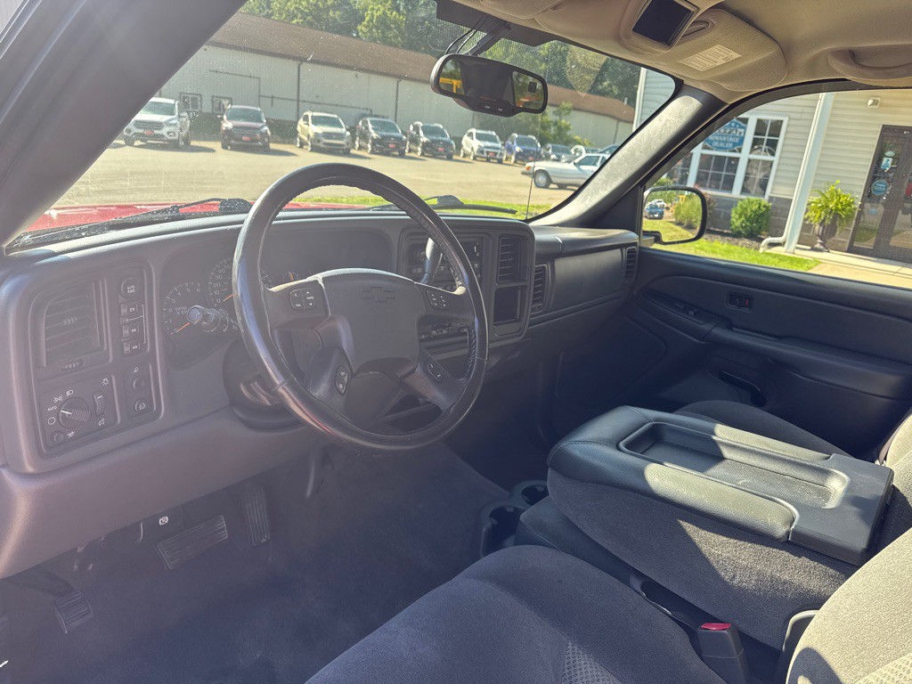 2005 Chevrolet Silverado 1500 Image 15