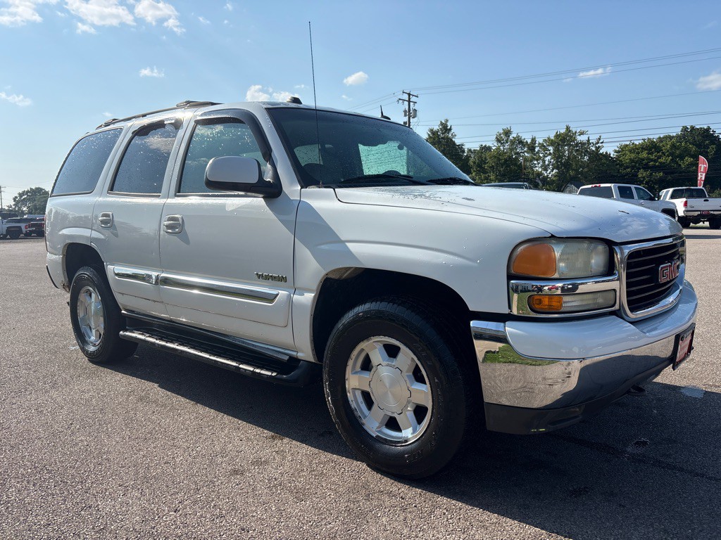 2004 GMC Yukon Image 4