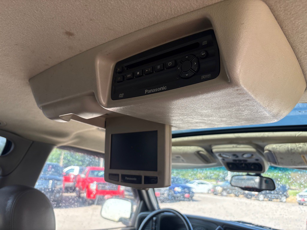 2004 GMC Yukon Image 13