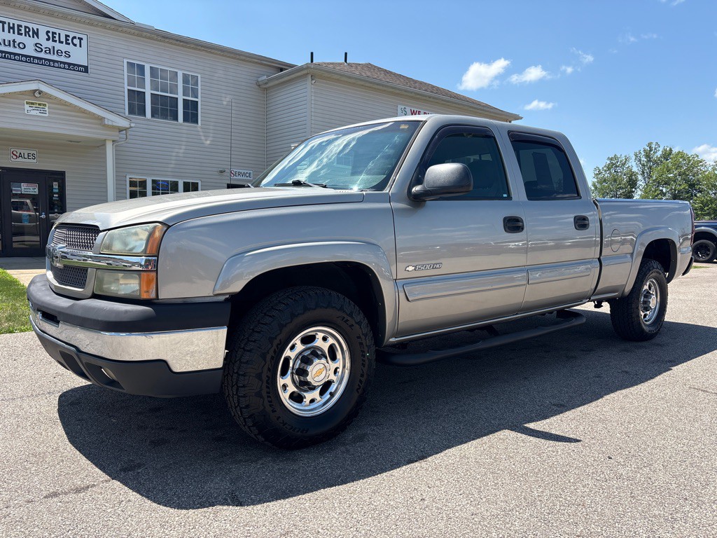 2003 Chevrolet Silverado 1500 Image 2