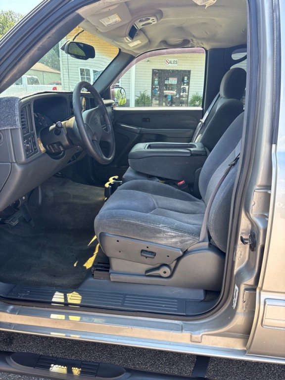 2003 Chevrolet Silverado 1500 Image 9