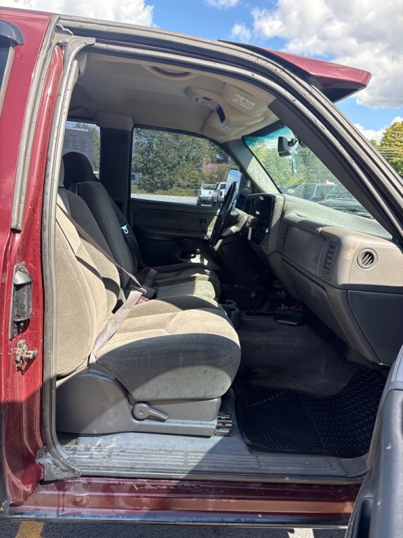 2003 Chevrolet Silverado 1500 Image 11