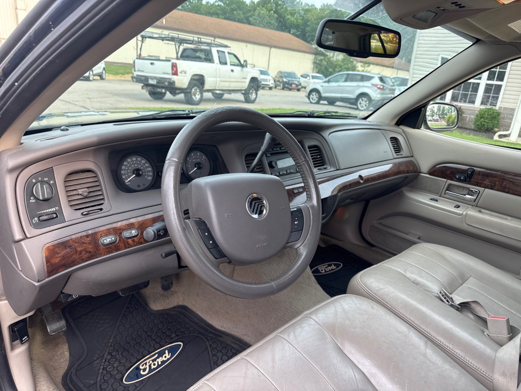 2007 Mercury Grand Marquis Image 14
