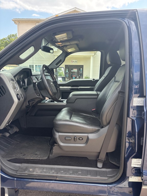 2011 Ford F-350 Image 9