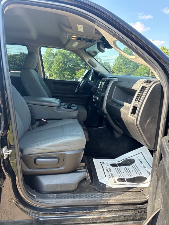 2015 RAM 1500 Image 11