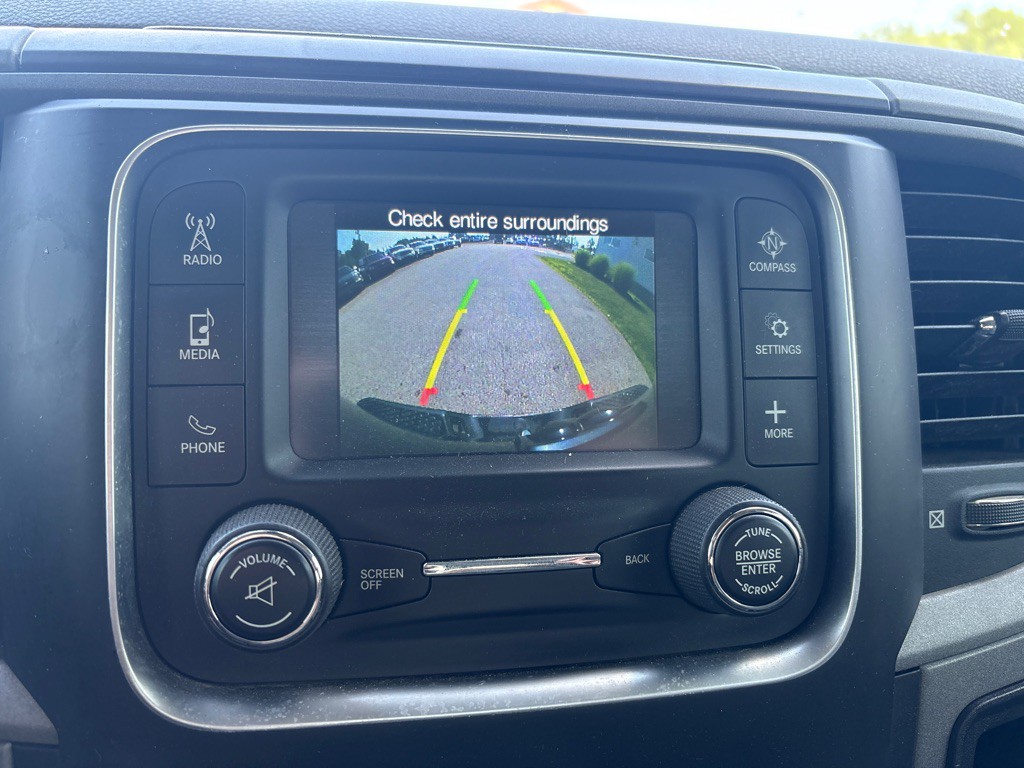 2015 RAM 1500 Image 16