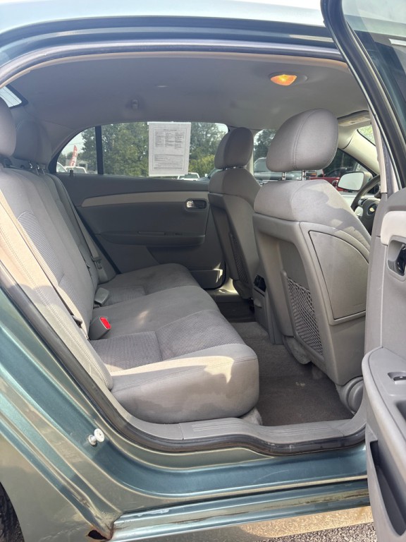 2009 Chevrolet Malibu Image 12