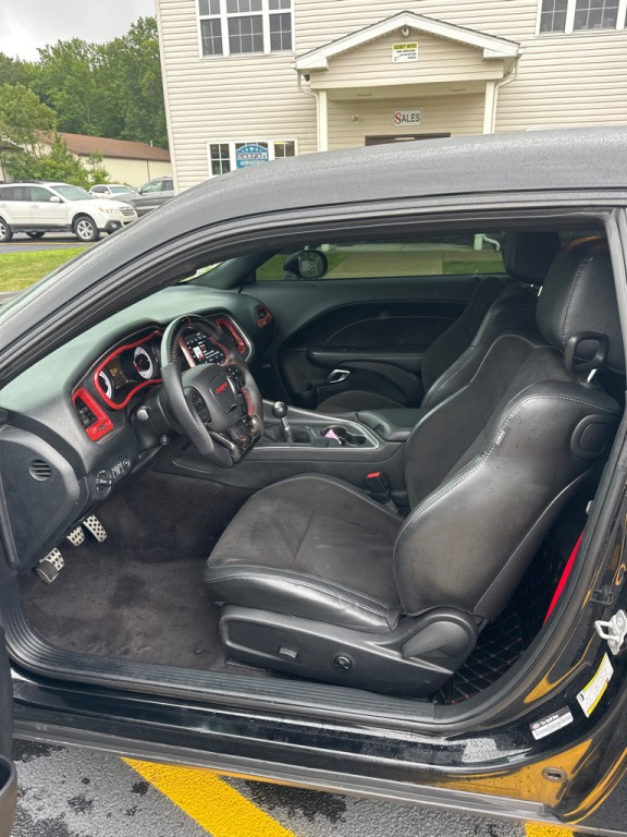 2018 Dodge Challenger Image 10