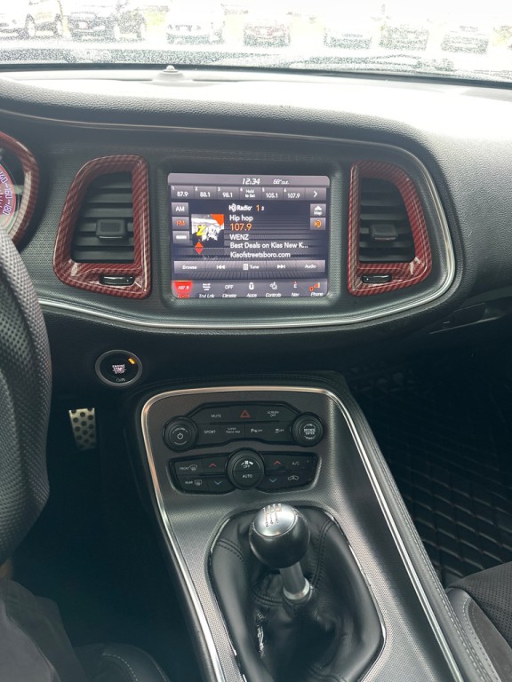2018 Dodge Challenger Image 14