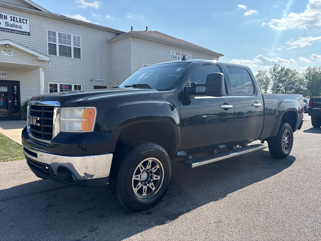 2010 GMC Sierra Image 2