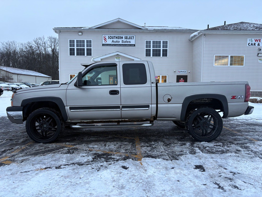 2003 Chevrolet Silverado 1500 Image 1