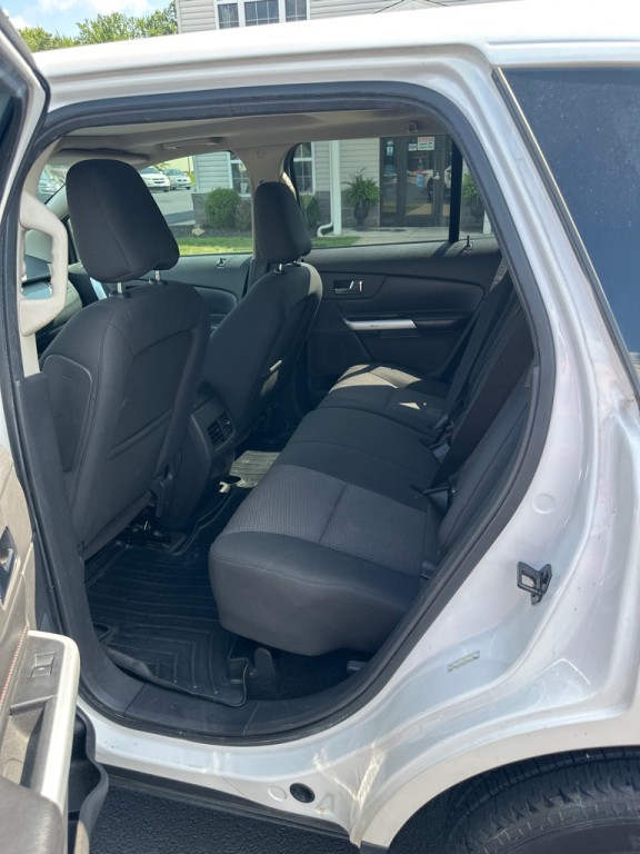 2011 Ford Edge Image 10
