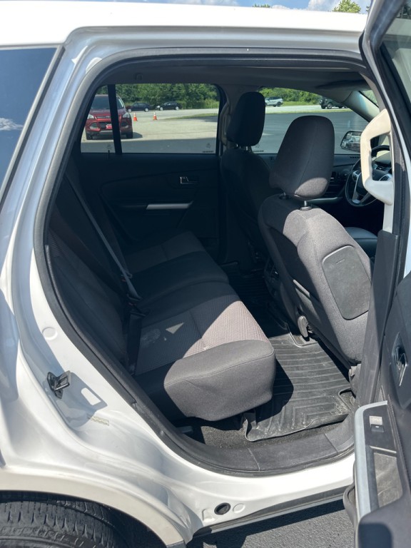 2011 Ford Edge Image 12
