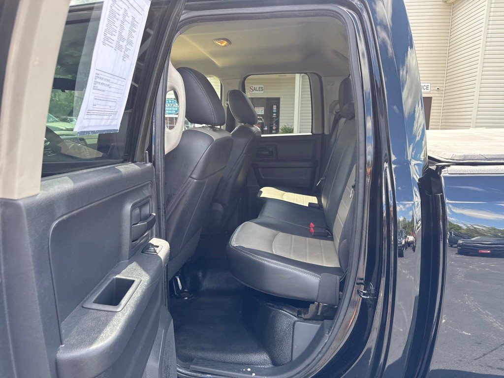 2012 Dodge Ram 1500 Image 11