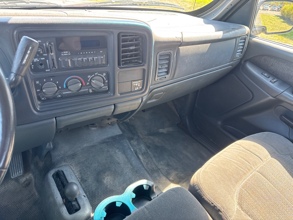 2002 Chevrolet Silverado 1500 Image 15
