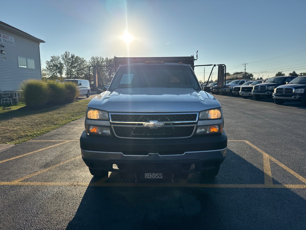 2006 Chevrolet Silverado 1500 Image 3