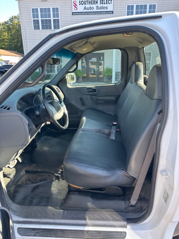 2001 Ford F-150 Image 10