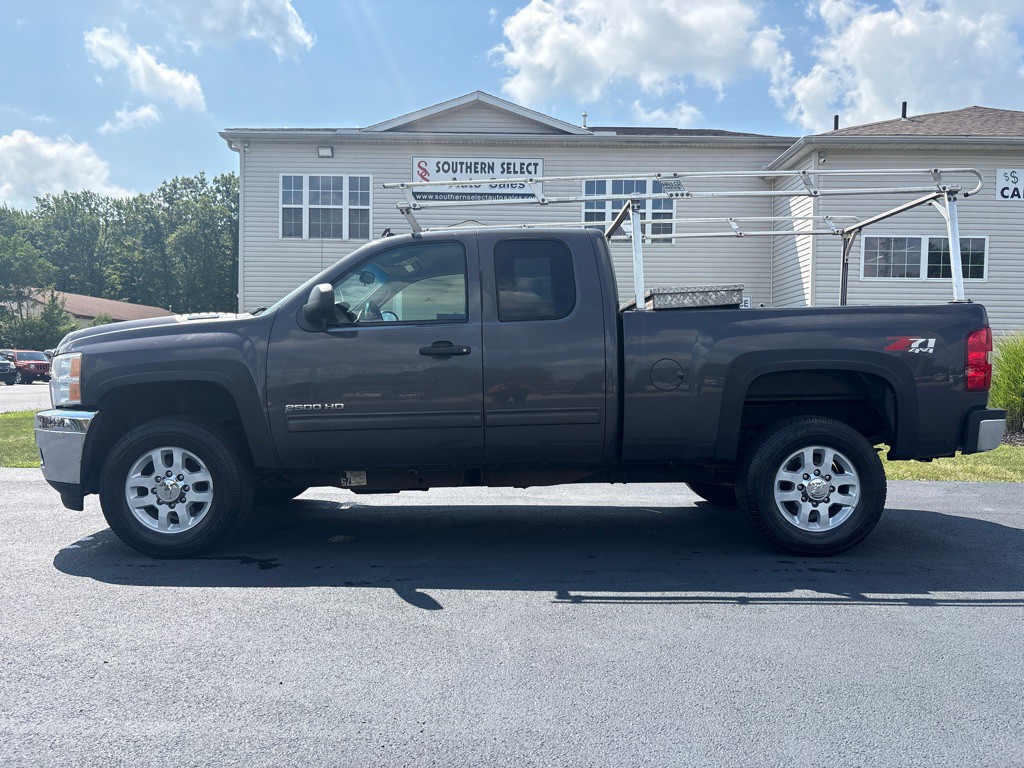 2011 Chevrolet Silverado 1500 Image 1