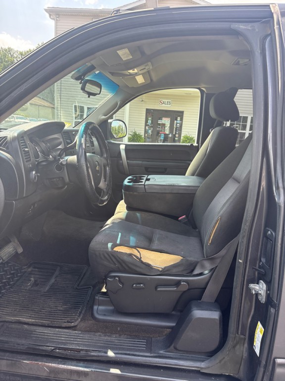 2011 Chevrolet Silverado 1500 Image 10