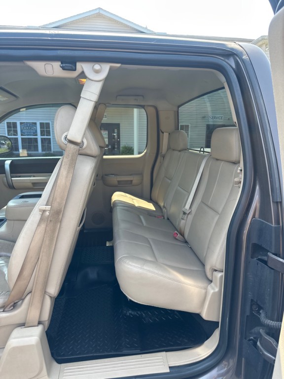 2007 Chevrolet Silverado 1500 Image 11