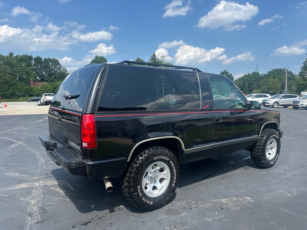 1997 Chevrolet Tahoe Image 6