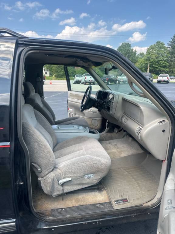 1997 Chevrolet Tahoe Image 11