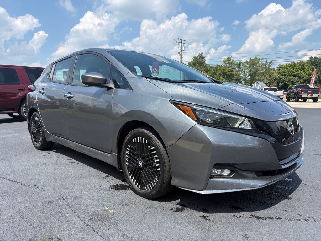 2023 Nissan Leaf Image 4
