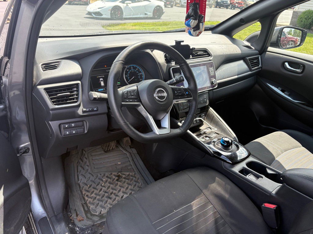 2023 Nissan Leaf Image 13