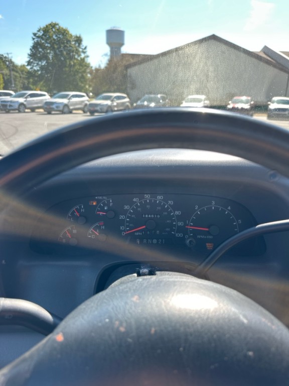 2001 Ford F-250 Image 11