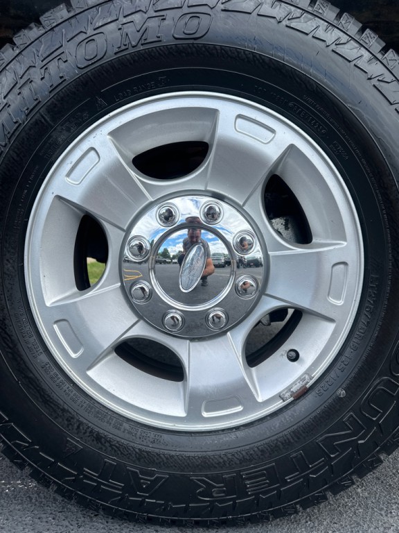2011 Ford F-250 Image 9