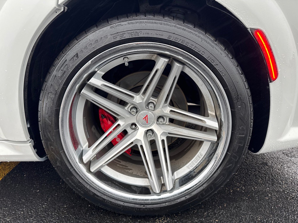 2016 Dodge Charger Image 9