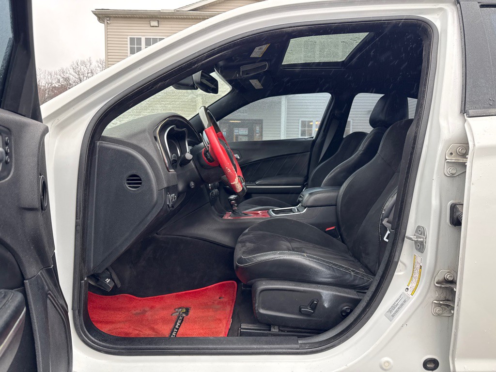 2016 Dodge Charger Image 10