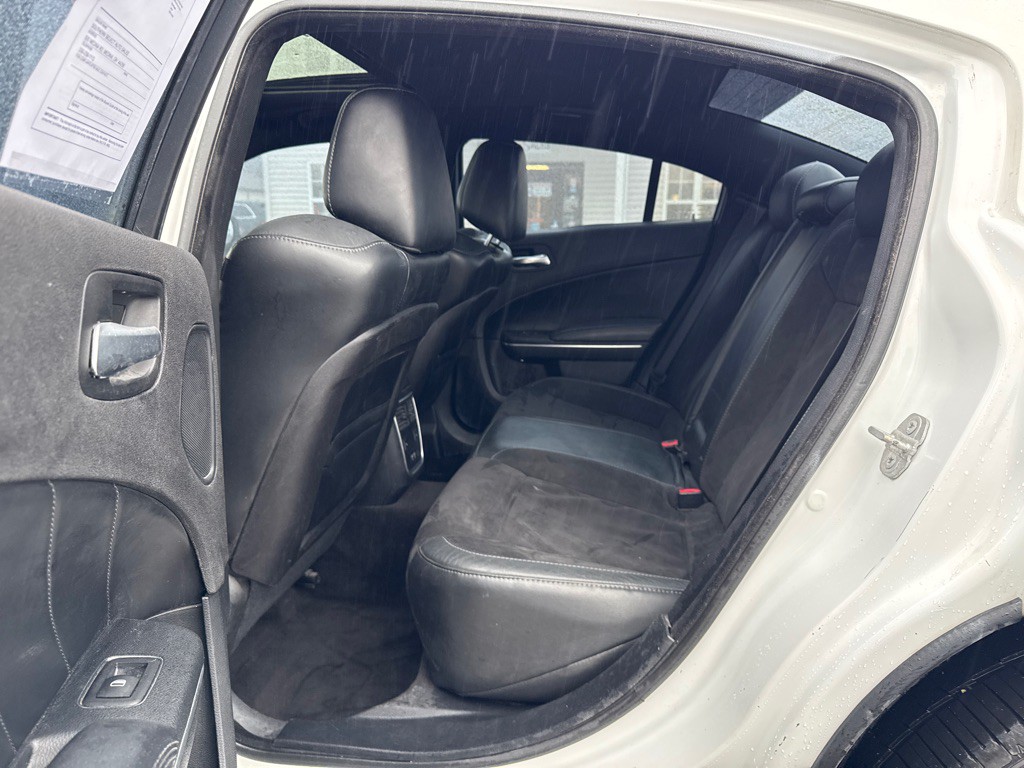 2016 Dodge Charger Image 11