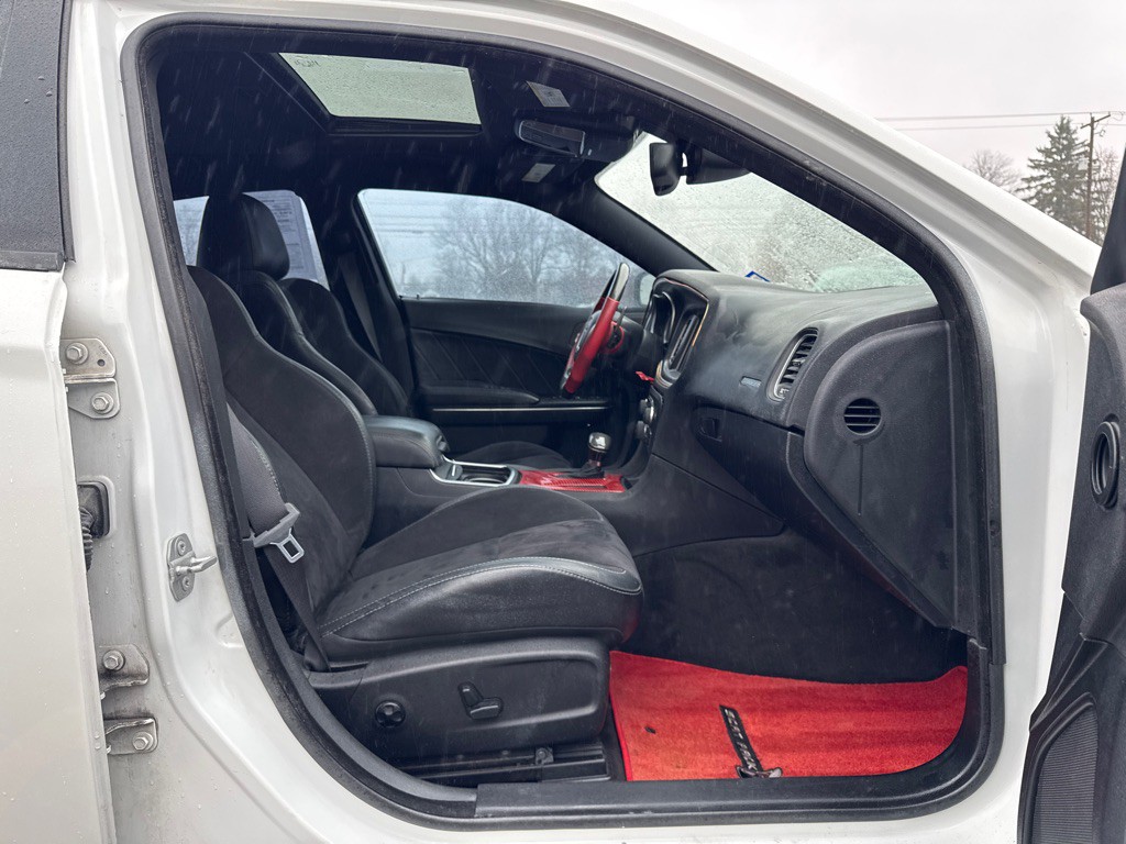 2016 Dodge Charger Image 12