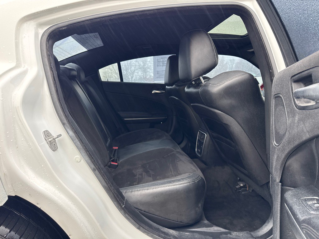 2016 Dodge Charger Image 13