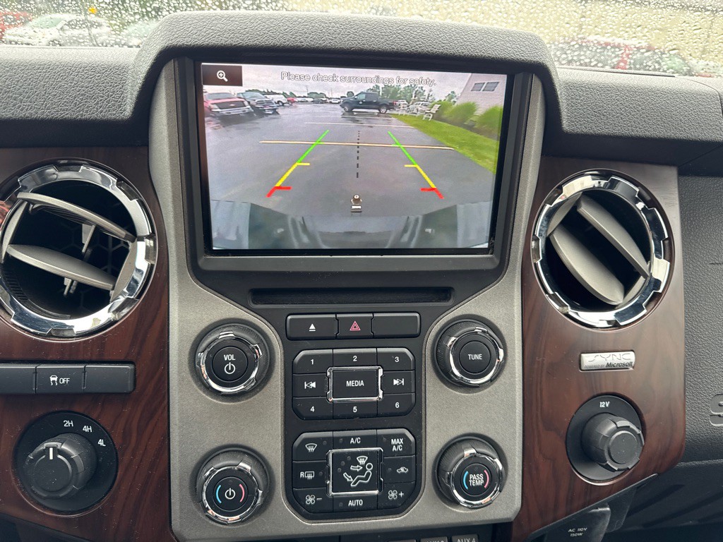 2014 Ford F-350 Image 21