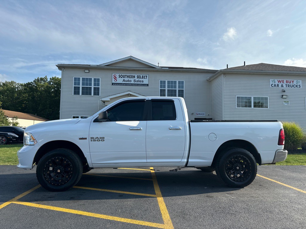 2015 RAM 1500 Image 1