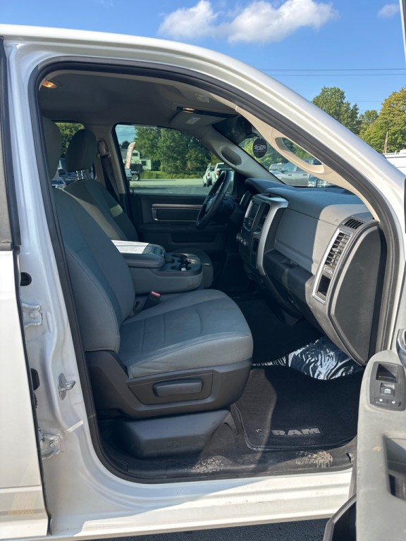 2015 RAM 1500 Image 11
