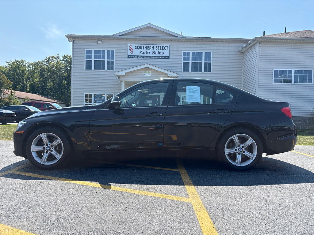 2013 BMW 3 Series Image 1
