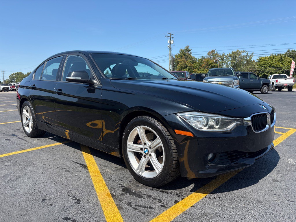 2013 BMW 3 Series Image 4