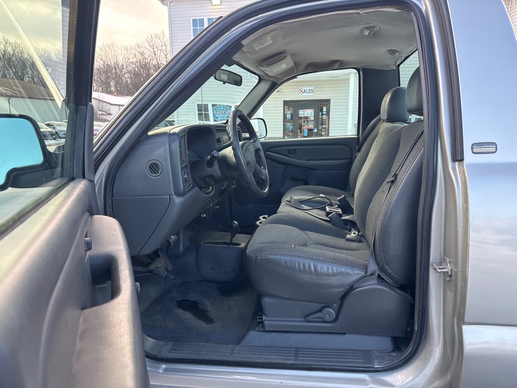 2005 Chevrolet Silverado 1500 Image 9
